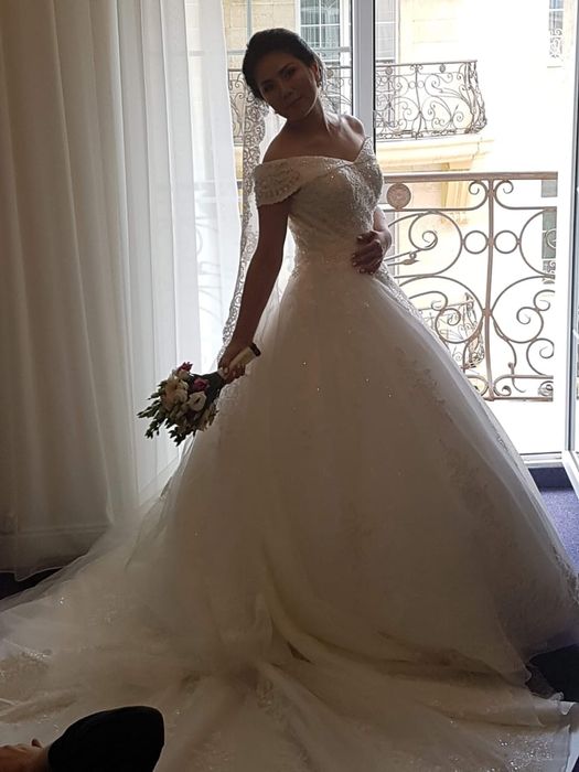 Свадебное платье