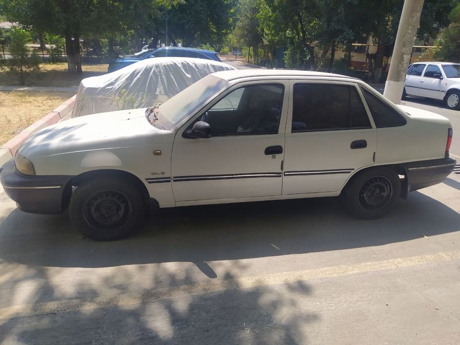 Продается нексия 1