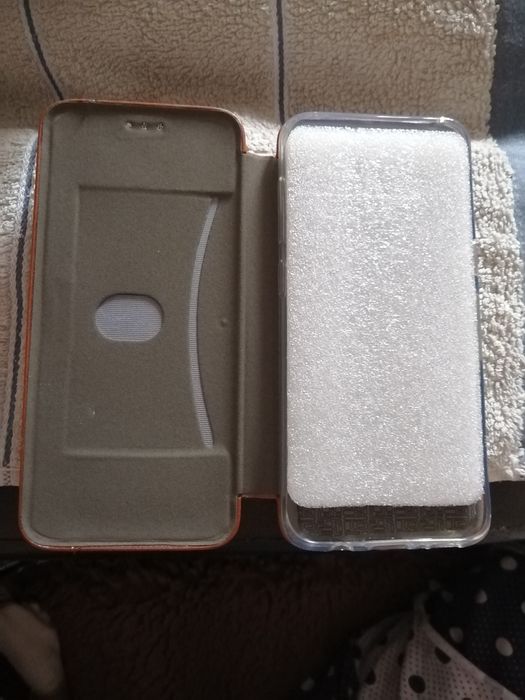 Продам чехол для s8.