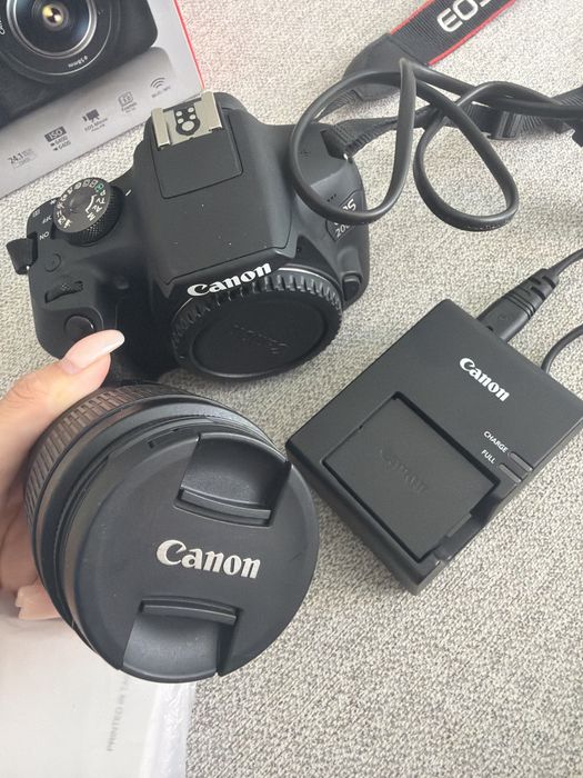 Canon EOS 2000D