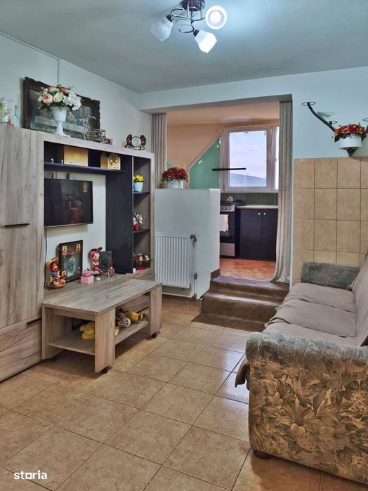 Apart. 3 camere, util 69 mp, parcare de domiciliu, zona Dacia, Oradea — fotografia 1