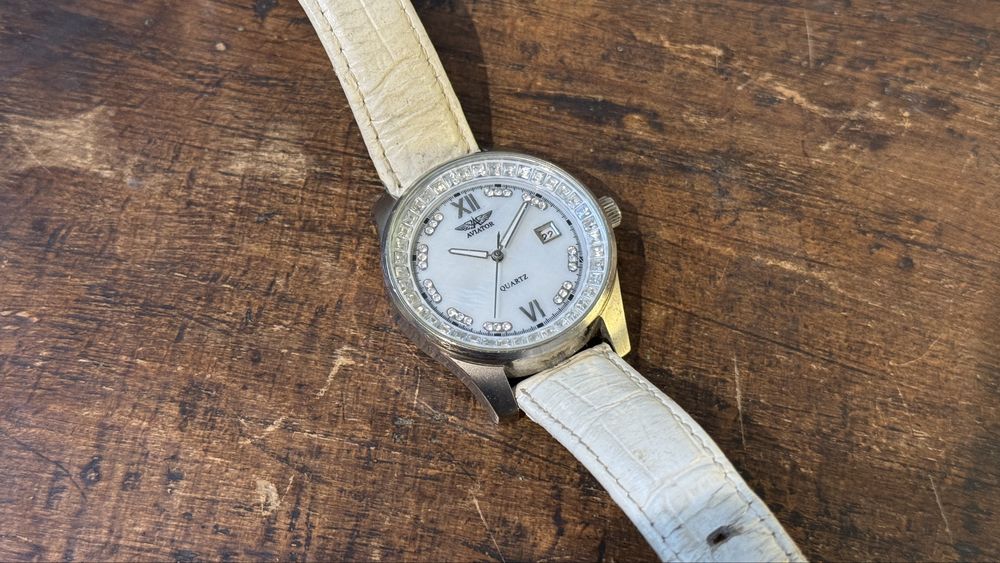Ceas aviator pietre diamante cadran alb diametru mate quartz