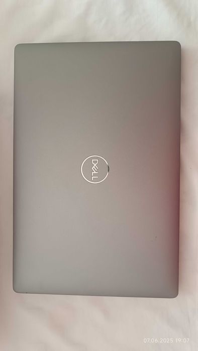 Dell Precision 3551 Intel Core i7 10875H 32gb 15.6" 1920x1080