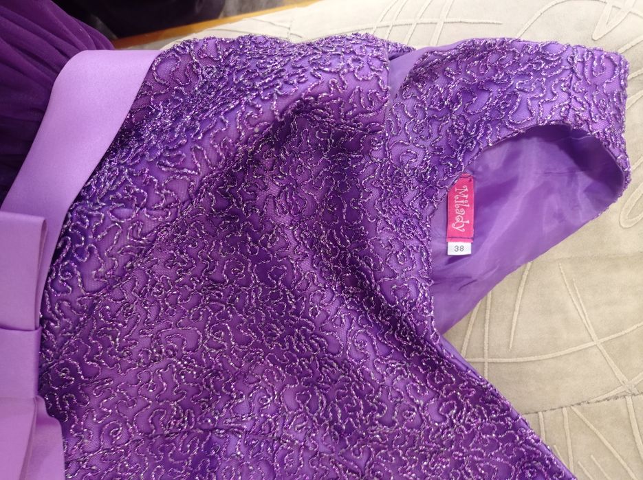 Платье для девочки 6-7 лет на Новый год