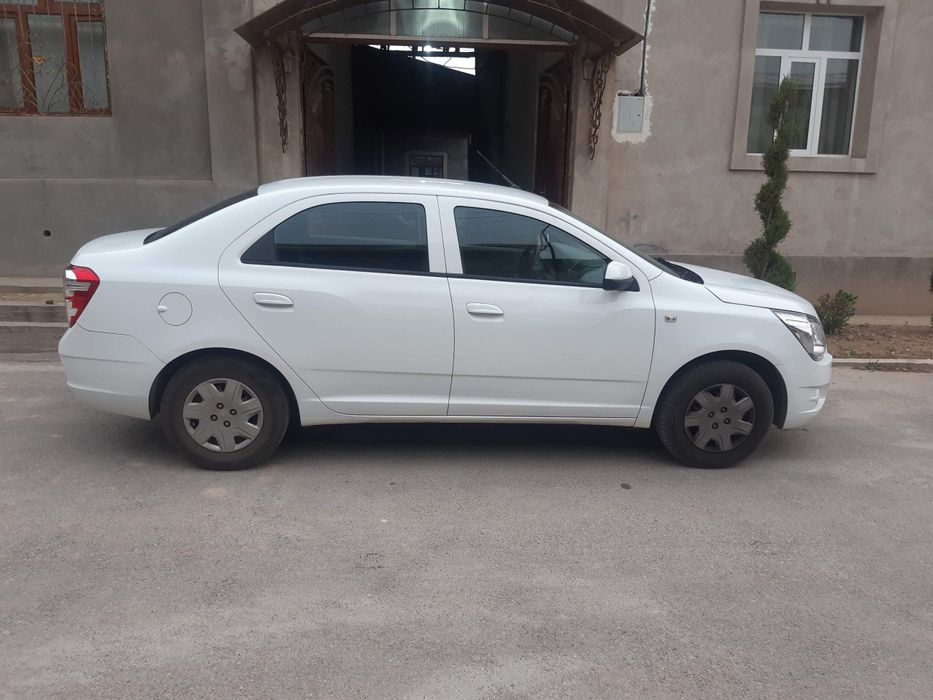 Ховли сотилади  4 сотх