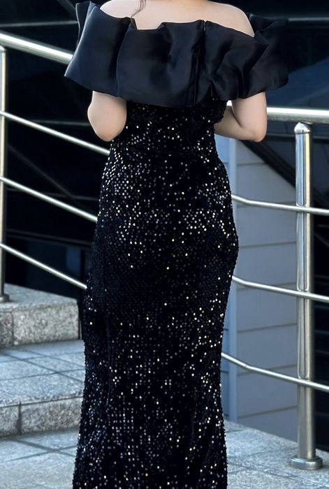 Вечернее платье в пол с пайетками