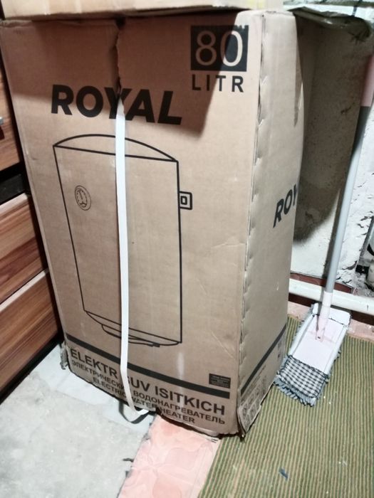 продам новый аристон, водонагреватель 80л