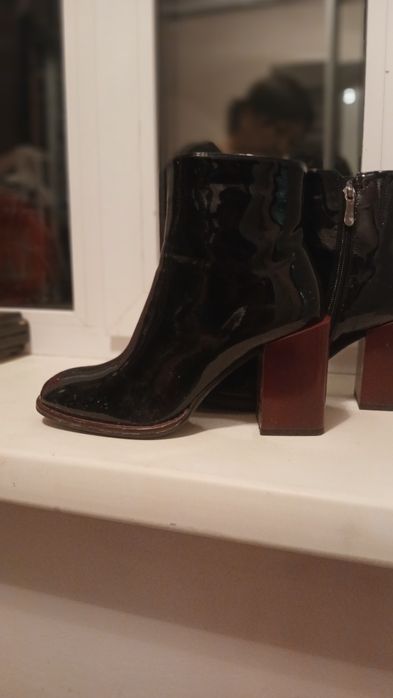 Продам осенний полуботинки