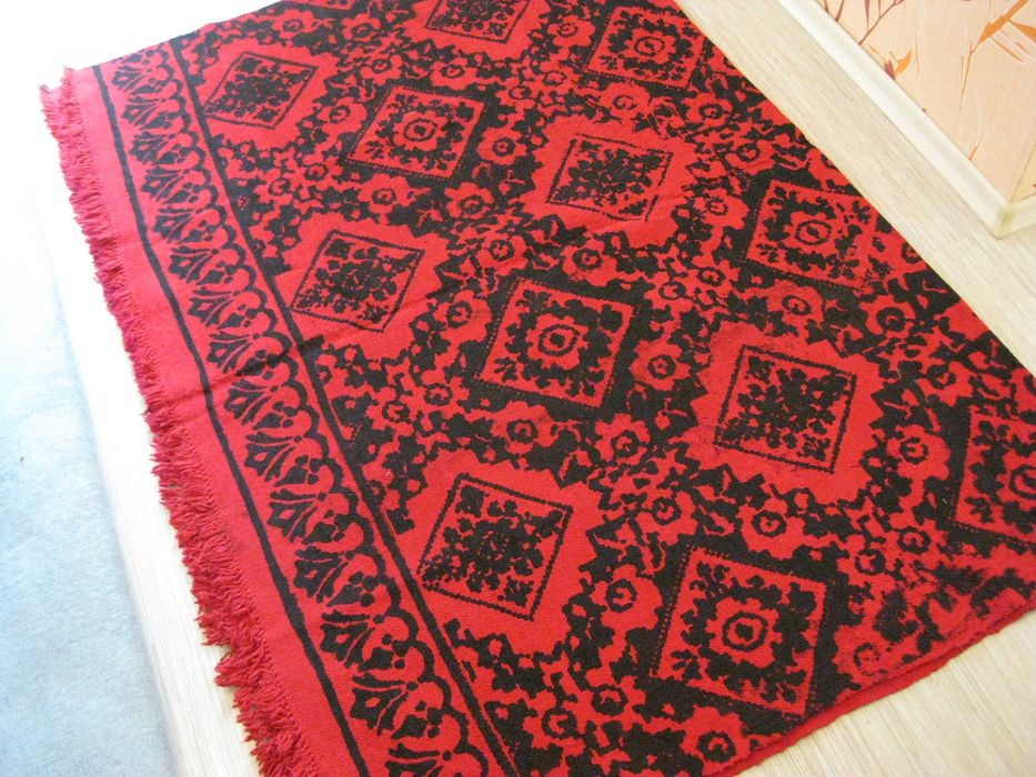 Нови битови пътеки, килими, китеници за механа