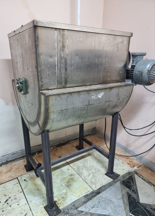 Elektrli qozon Meshalka, hamir pishirish va shu kabilar uch