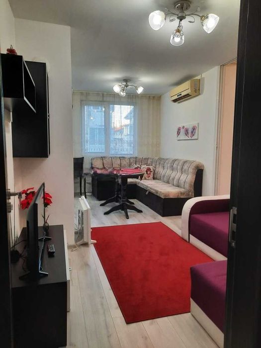 Дава се под наем Тристаен апартамент в София, Карпузица - 67 кв.м за 612 € - Снимка #1