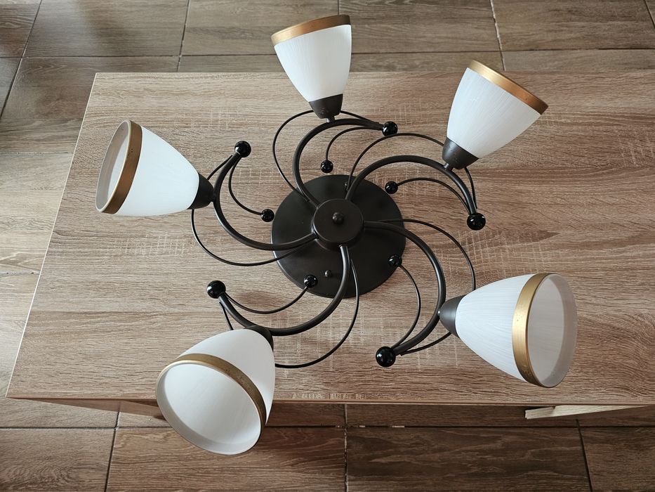 Vând set de 2 lustre