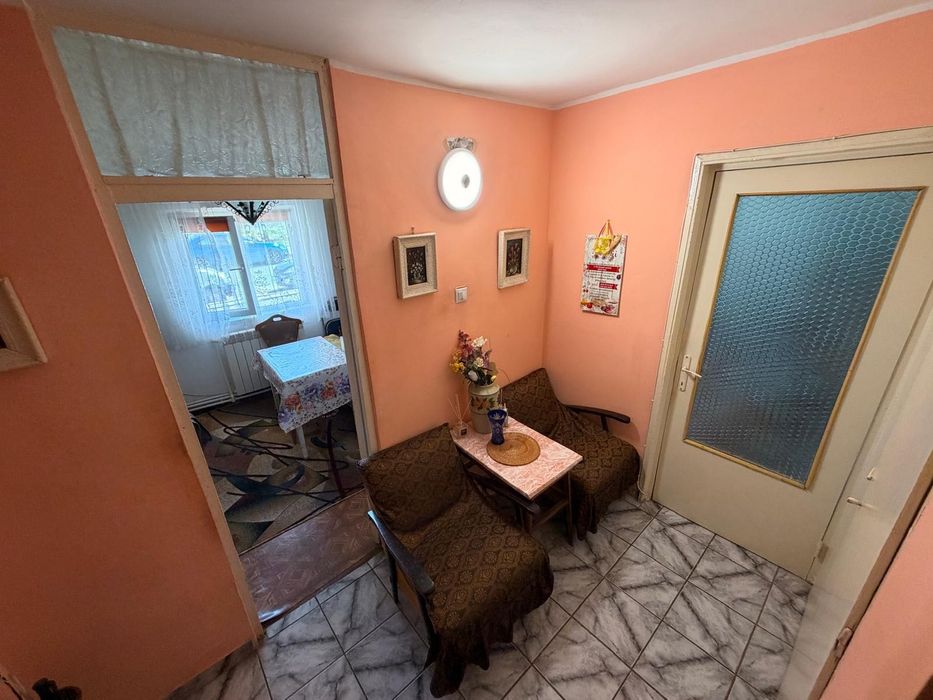 2 camere decomandat ultracentral Năvodari – parter – lângă piață