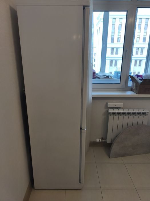 Холодильник INDESIT