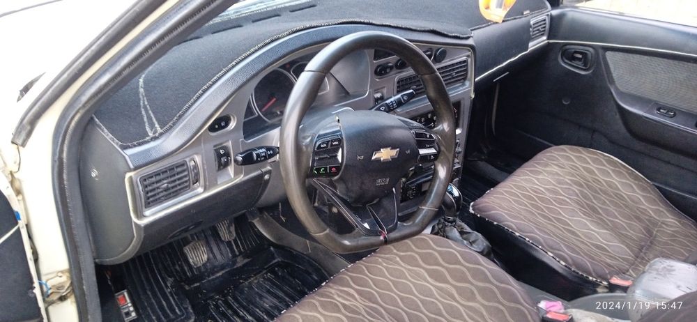 Nexia 2 2010y super konditsioner molochni svet