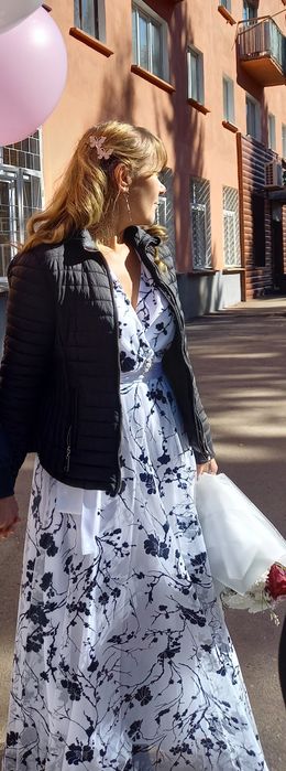 Продам платье ,одевалось 2 раза
