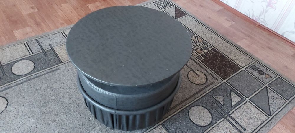 Продаю круглый столик