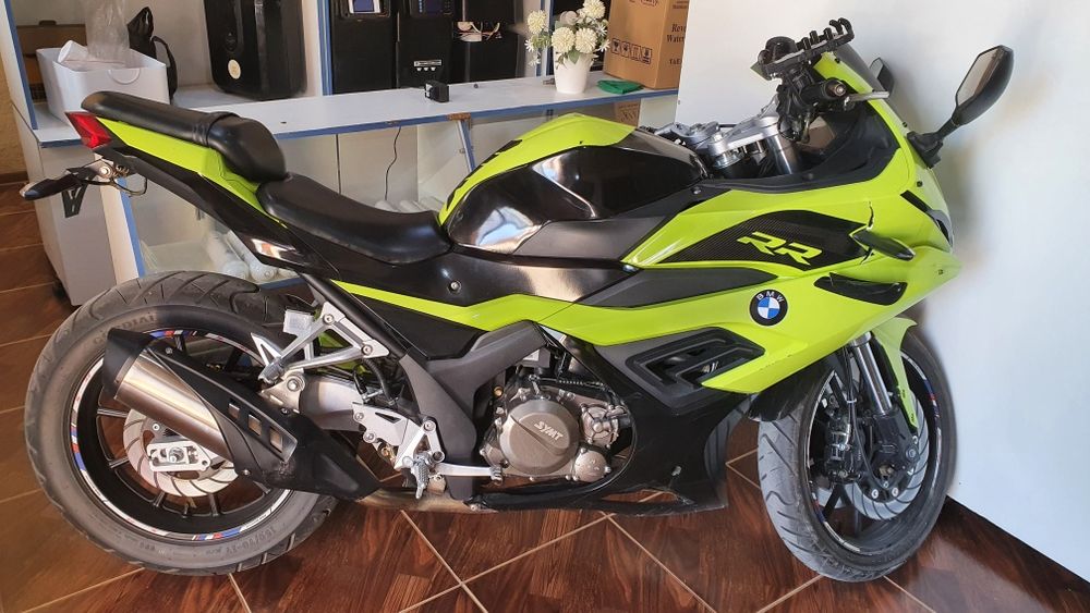 Перчатка шлем подарка атилади