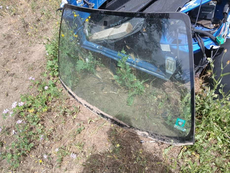 Предно (челно) стъкло за Toyota Avensis /Тойота Авенсис