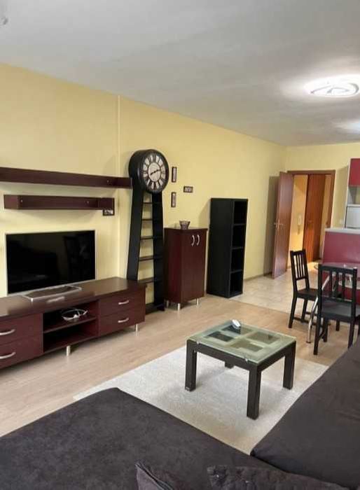 Дава се под наем Двустаен апартамент в София, Център - 77 кв.м за 600 € - Снимка #1