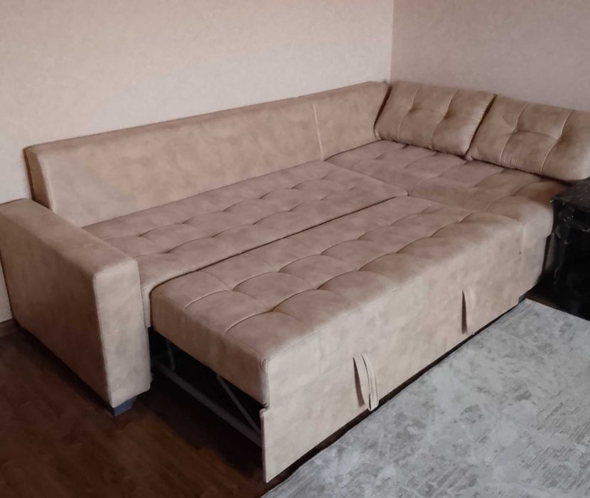 Продаю диван уголок раздвижной 2.35 х 1.30