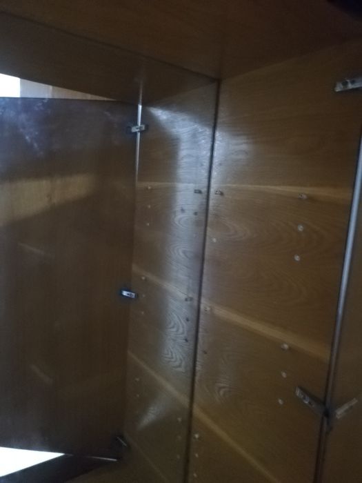 Шкаф Отдам  шкаф