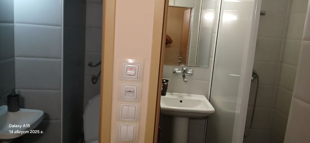 Дава се под наем Тристаен апартамент в Варна, м-т Сотира - 80 кв.м за 510 € - Снимка #5