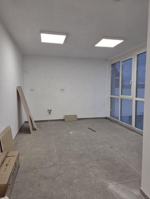 Дава се под наем Офис в Варна, Трошево - 50 кв.м за 511 € - Снимка #6