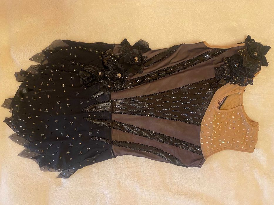 Трико за художествена гимнастика