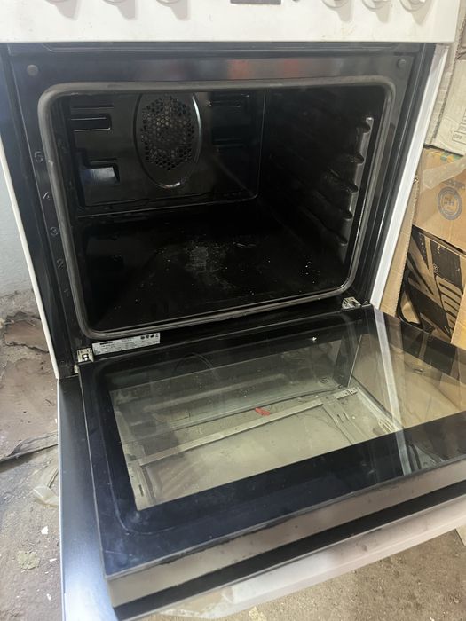 Газ плита с духовкой