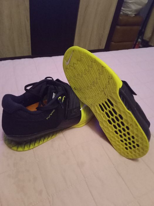 Adidași Nike Romaleos 3