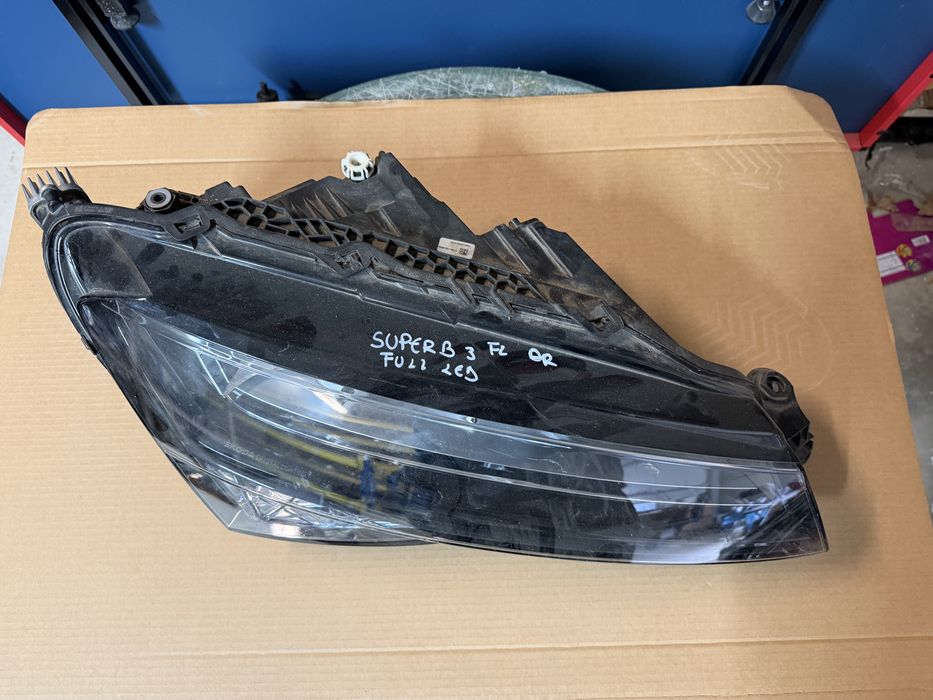 Far dreapta Skoda Superb 3 Facelift Full Led 2018/2019/2020/2021/2022