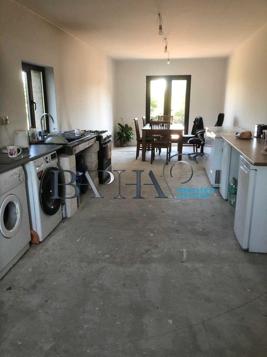 Нова двуетажна къща в с. Изгрев, обл. Варна