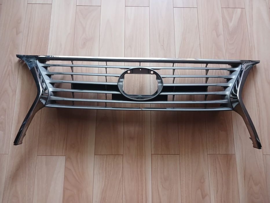 Прдам решётку радиатора