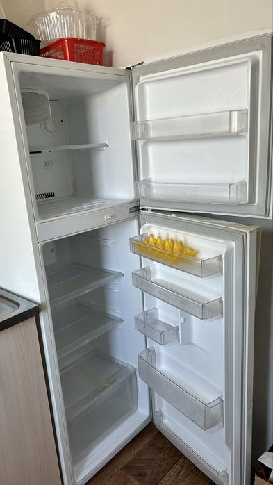 Продается кухонный гарнитур и техника