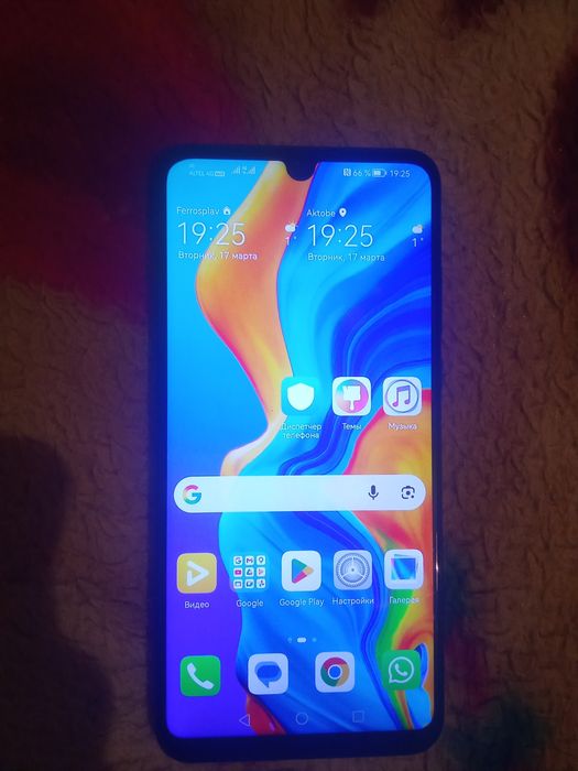 Продам сотовый телефон Huawei p 30
