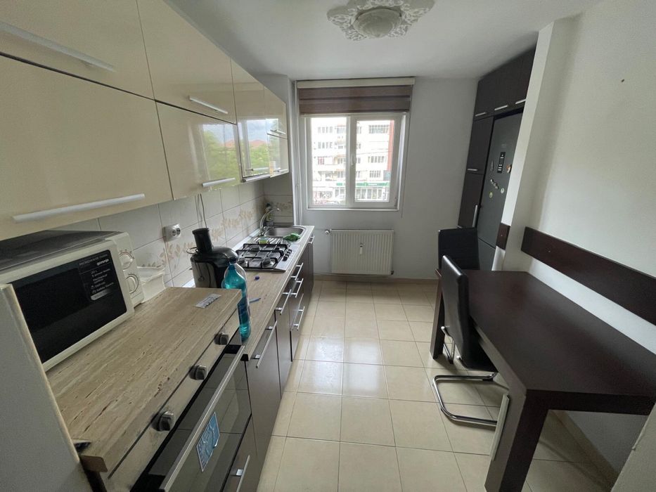 Vand Ap. 3 cam tip AN et.2 decomandat 2 bai, 2 balcoane b-dul Dacia