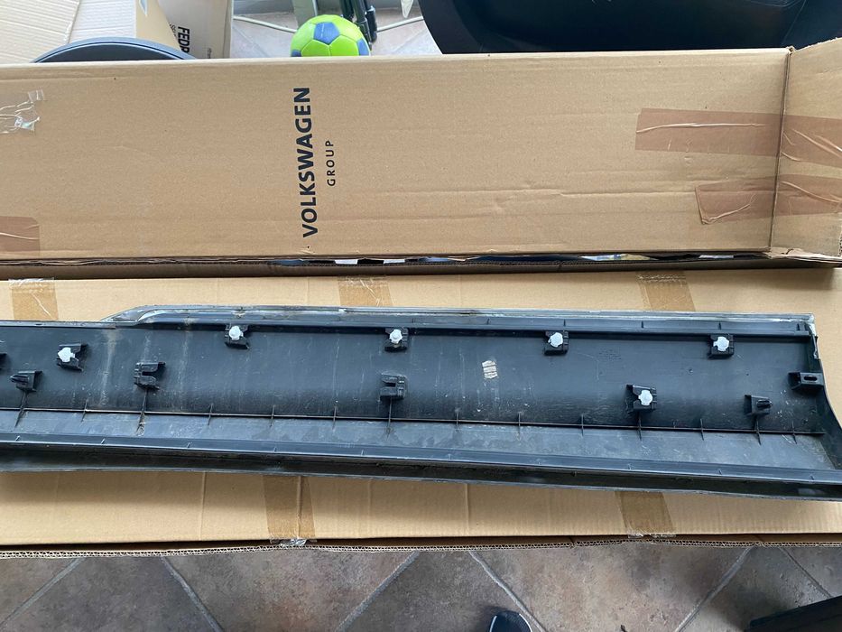 Предна дясна лайсна за VW Tiguan Allspace, 2020-2022