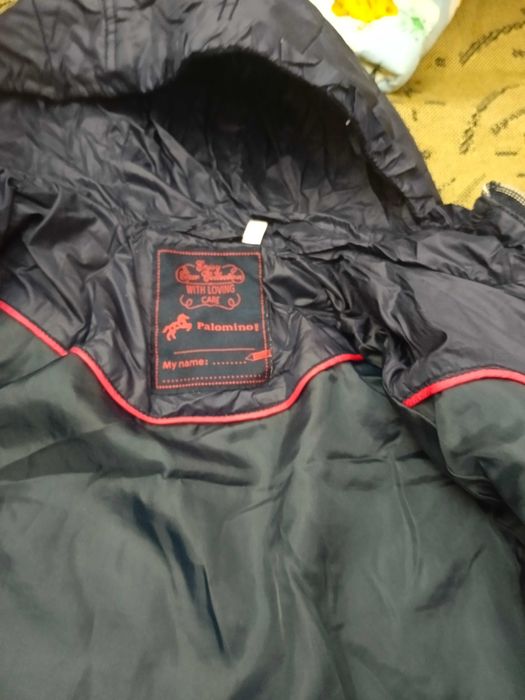 Продам куртку детскую для девочки