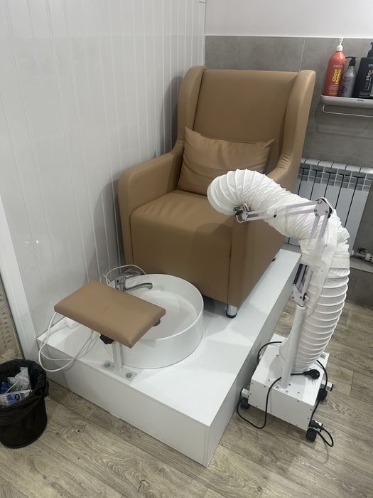 Продаи мойку и коесло для педикюра