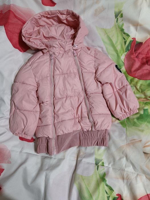 Детские куртки продам