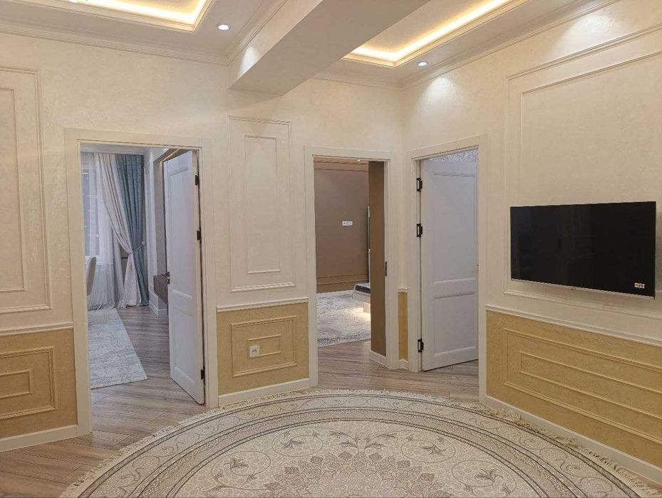 Продается 3-комнатная квартира 2-этаж ор. напротив городского суда