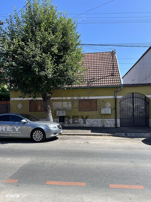 Casa singur in curte cartier Lazaret / Sibiu cu teren de 790 mp