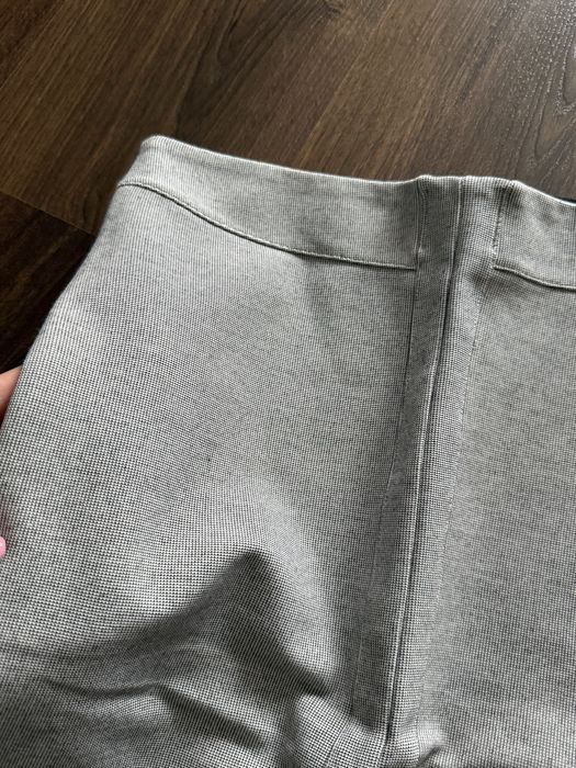 Fusta stradivarius Gri