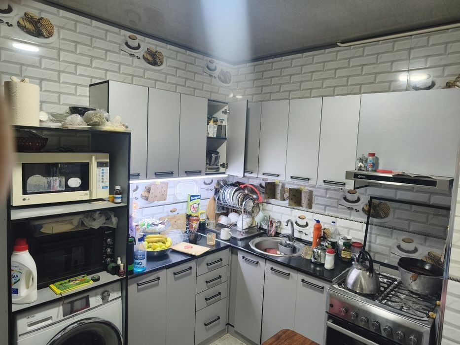 Кухонный мебельный