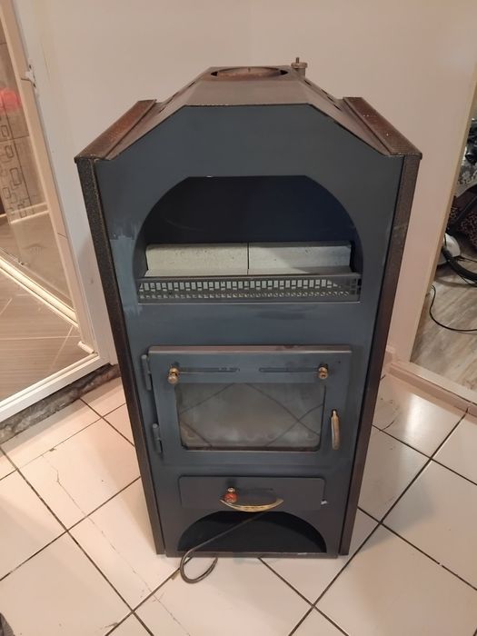 Камина твърдо гориво