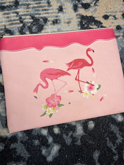 детям игрушки,книги,подарок