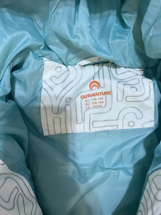 Продам куртку на девочку