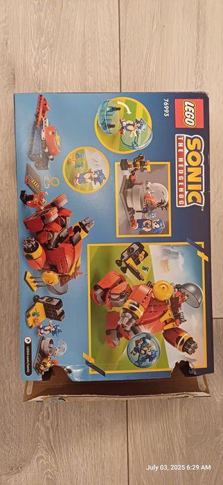 LEGO Sonic The Hedgehog - Sonic vs. Robotul Death Egg 76993