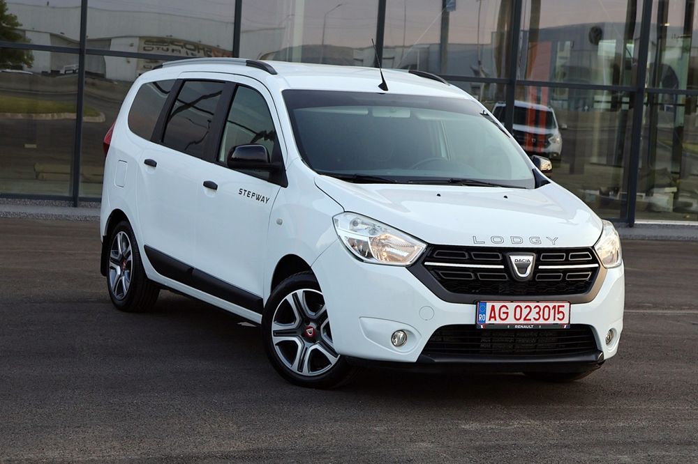 Dacia logdy 1.5.dci //7 locuri An 2020//import recent
